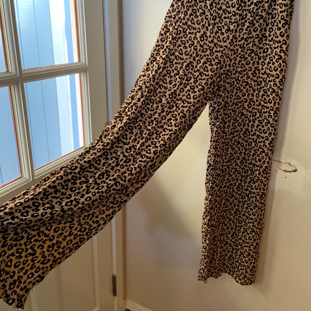 F21 cheetah pants S-M-L